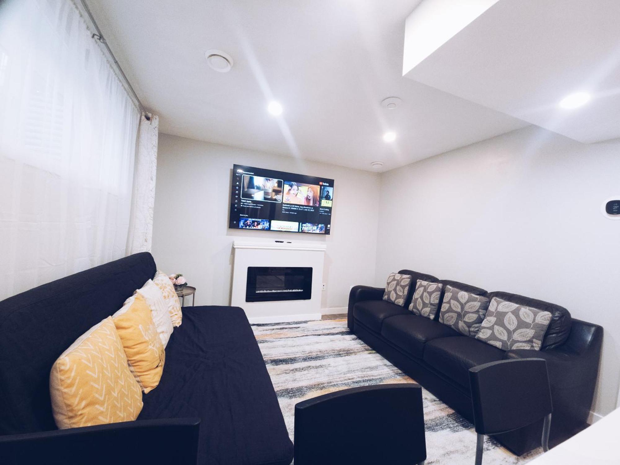 Cozy 2 Bedroom Suite, Queen Beds, Near The Airport Edmonton Exterior foto